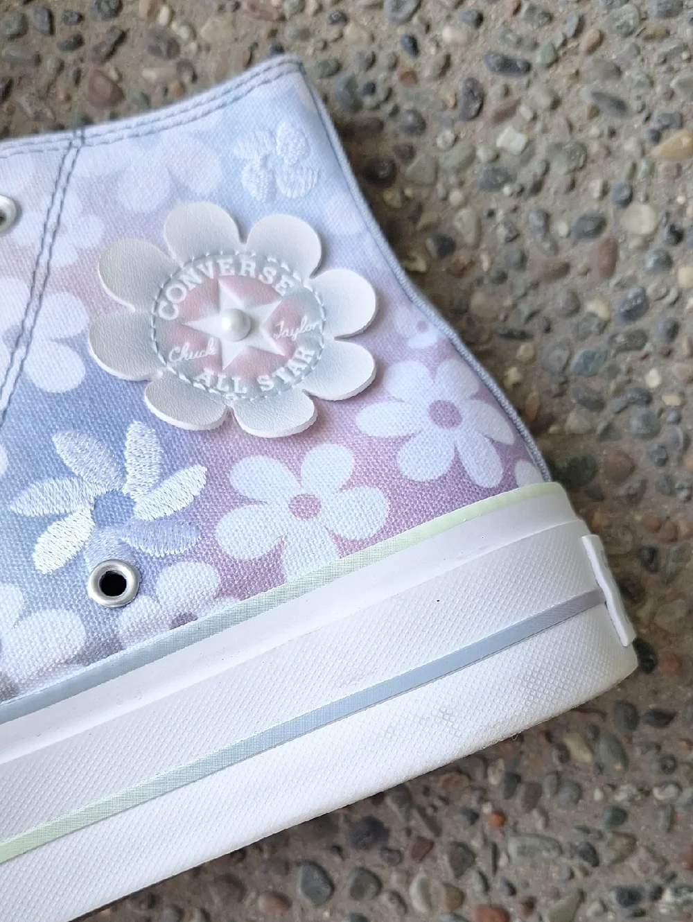 Converse Chuck Taylor All Star Lift Sneakers In Gradient Flowers Fairycore Sz 8 - Picture 4 of 9